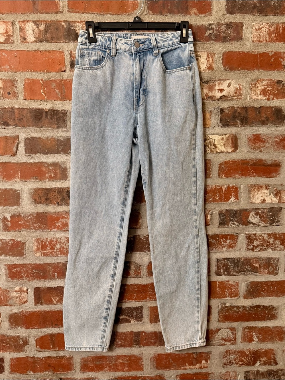 High-Rise Straight Jeans in Light Blue Wash